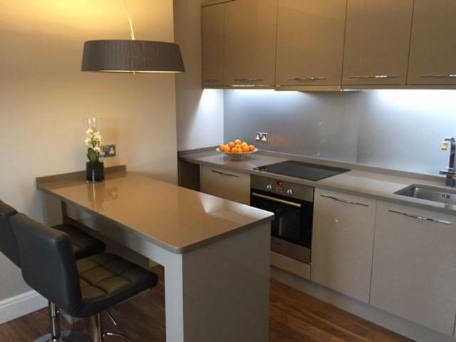 Stunning 2 Bed Flat Shepherds Bush Apartman London Kültér fotó