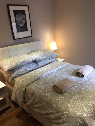 Stunning 2 Bed Flat Shepherds Bush Apartman London Kültér fotó